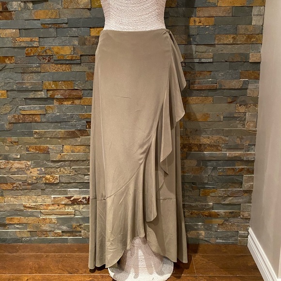 Theory Dresses & Skirts - Theory Lorsinie Skirt (Multiple Sizes) NWT